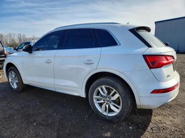 WA1ANAFY2L2060776 2020 AUDI Q5 - Image 2