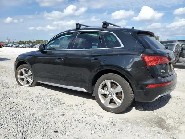 WA1ANAFY2L2082146 2020 AUDI Q5 - Image 2