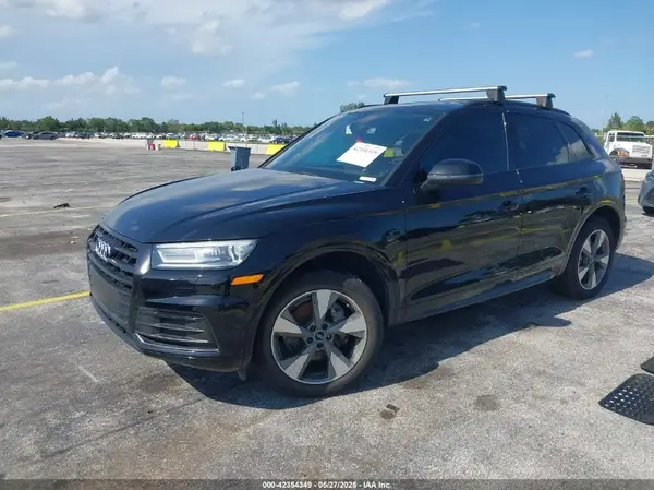 WA1ANAFY2L2085872 2020 AUDI Q5 - Image 2