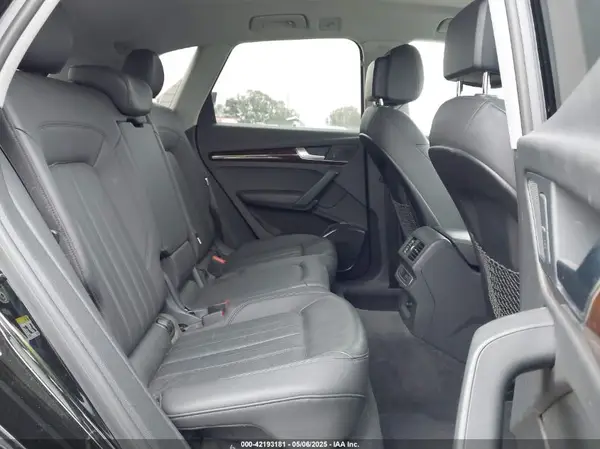 WA1ANAFY2L2086536 2020 AUDI Q5 - Image 8