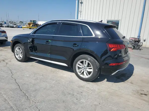 WA1ANAFY2L2095317 2020 AUDI Q5 - Image 2