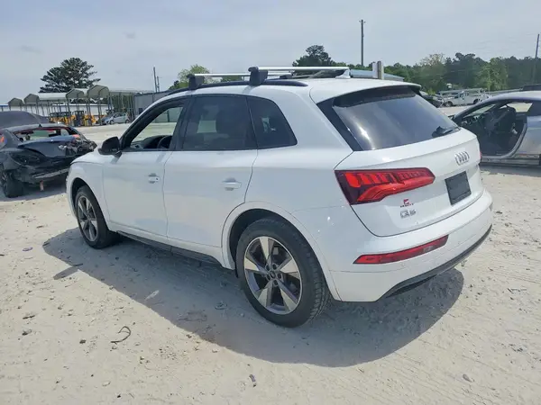 WA1ANAFY2L2095978 2020 AUDI Q5 - Image 2