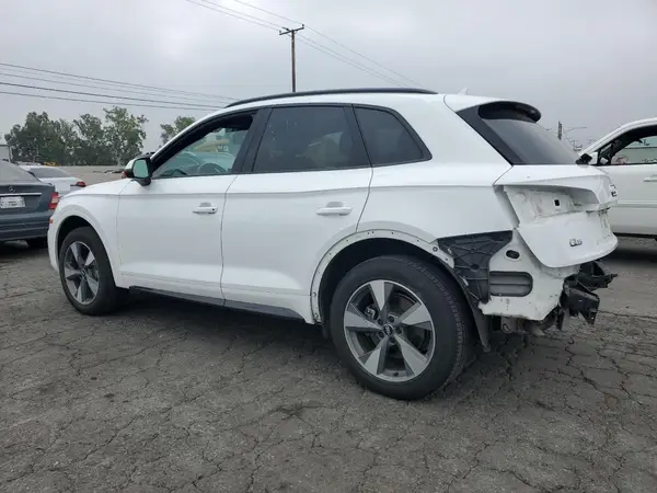 WA1ANAFY2L2108745 2020 AUDI Q5 - Image 2