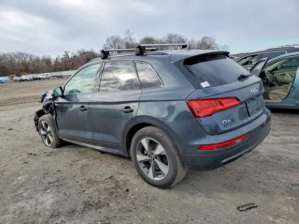 WA1ANAFY2L2108860 2020 AUDI Q5 - Image 2