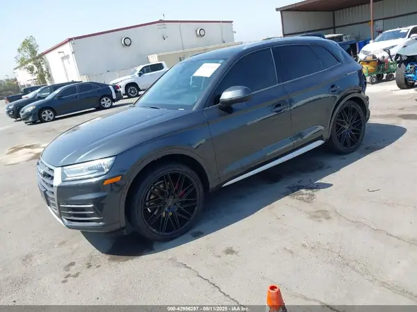 WA1ANAFY3J2011826 2018 AUDI Q5 - Image 2