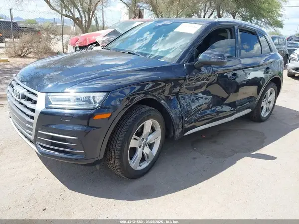 WA1ANAFY3J2022471 2018 AUDI Q5 - Image 2