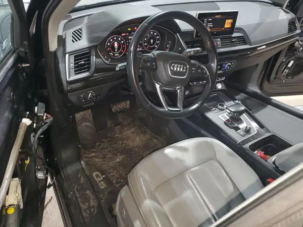 WA1ANAFY3J2030179 2018 AUDI Q5 - Image 8