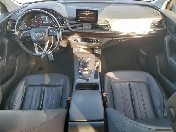 WA1ANAFY3J2039657 2018 AUDI Q5 - Image 8