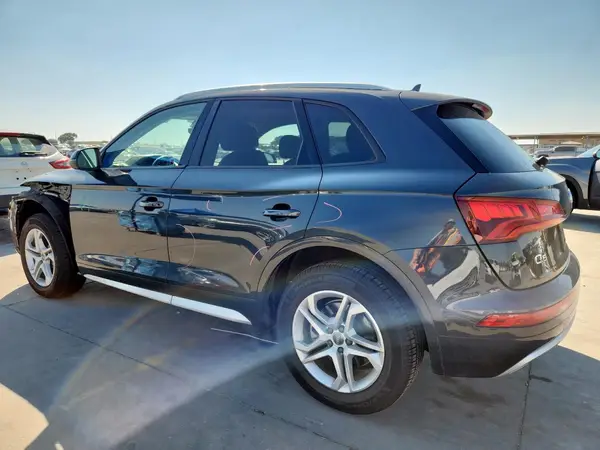 WA1ANAFY3J2049847 2018 AUDI Q5 - Image 2