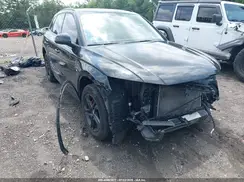 WA1ANAFY3J2067085 2018 AUDI Q5