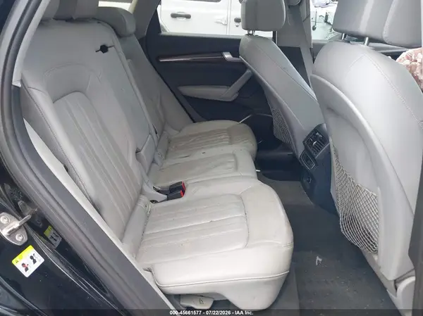 WA1ANAFY3J2067085 2018 AUDI Q5 - Image 8