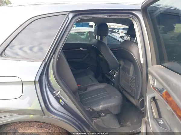WA1ANAFY3J2073100 2018 AUDI Q5 - Image 8