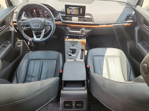 WA1ANAFY3J2105611 2018 AUDI Q5 - Image 8