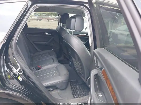 WA1ANAFY3J2172631 2018 AUDI Q5 - Image 8