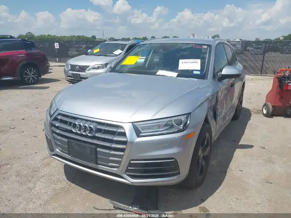 WA1ANAFY3J2198971 2018 AUDI Q5 - Image 2