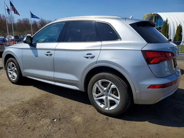 WA1ANAFY3J2206423 2018 AUDI Q5 - Image 2