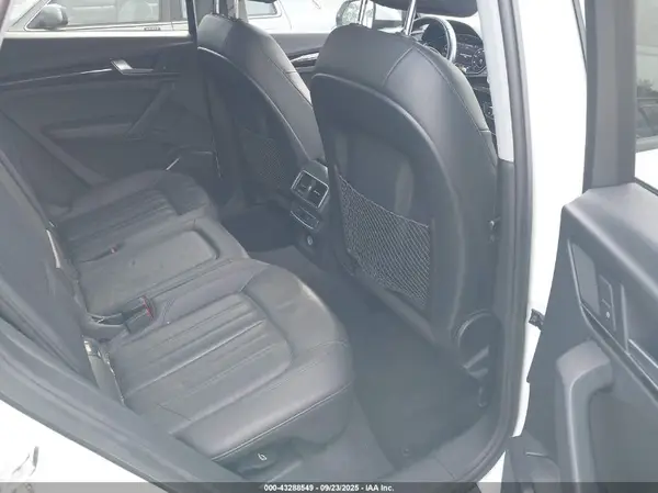 WA1ANAFY3J2219625 2018 AUDI Q5 - Image 8