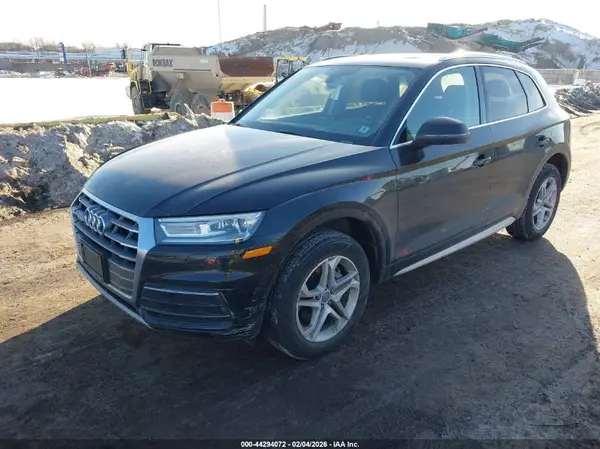 WA1ANAFY3K2026523 2019 AUDI Q5 - Image 2