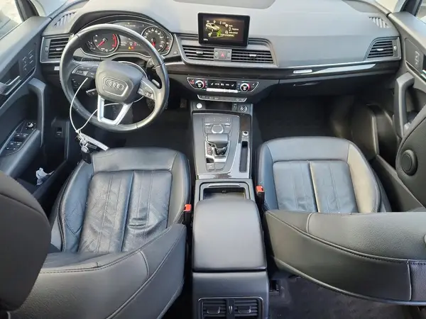 WA1ANAFY3K2037280 2019 AUDI Q5 - Image 8