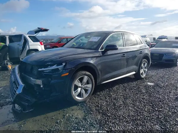 WA1ANAFY3K2037652 2019 AUDI Q5 - Image 2