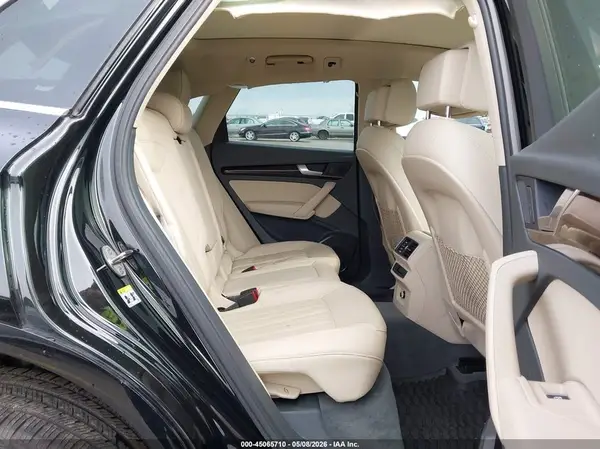 WA1ANAFY3K2045735 2019 AUDI Q5 - Image 8