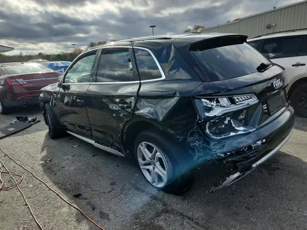 WA1ANAFY3K2067394 2019 AUDI Q5 - Image 2