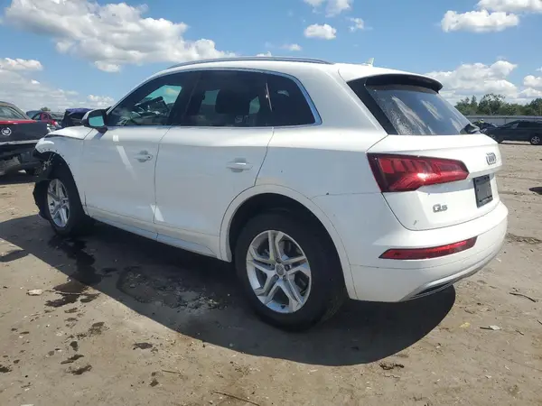 WA1ANAFY3K2096152 2019 AUDI Q5 - Image 2