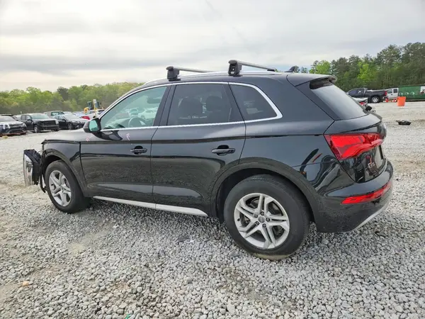 WA1ANAFY3K2099715 2019 AUDI Q5 - Image 2