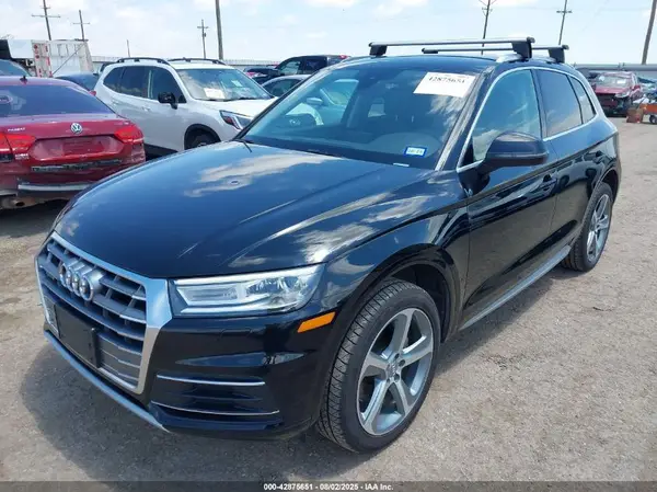 WA1ANAFY3K2107537 2019 AUDI Q5 - Image 2