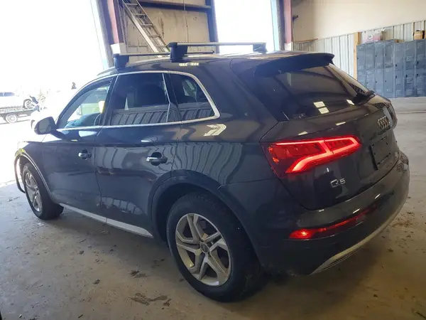 WA1ANAFY3K2114035 2019 AUDI Q5 - Image 2