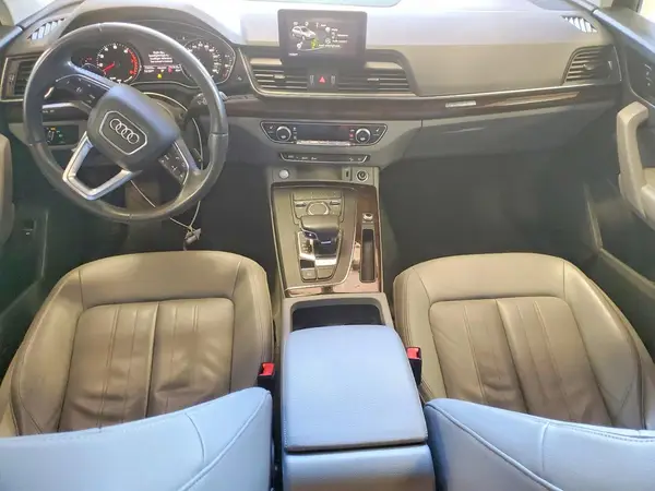 WA1ANAFY3K2114035 2019 AUDI Q5 - Image 8
