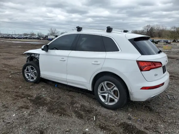 WA1ANAFY3K2122751 2019 AUDI Q5 - Image 2