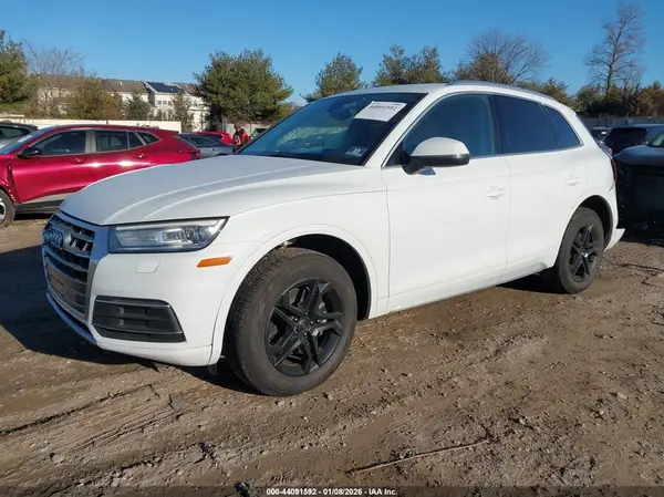 WA1ANAFY3K2127321 2019 AUDI Q5 - Image 2