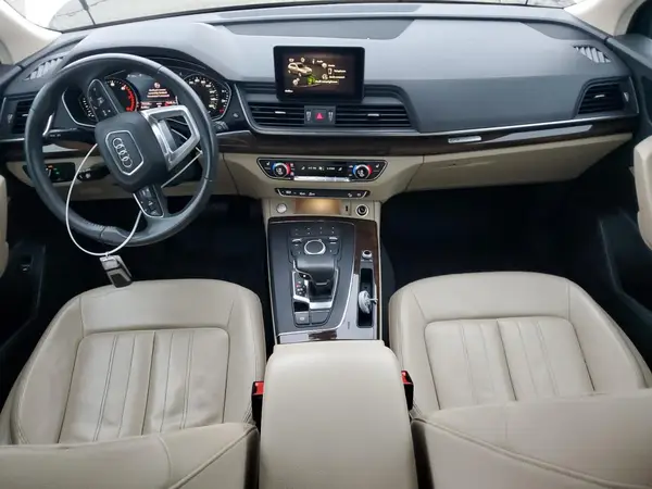 WA1ANAFY3K2131398 2019 AUDI Q5 - Image 8
