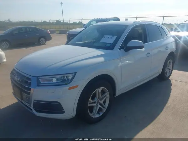WA1ANAFY3K2139209 2019 AUDI Q5 - Image 2