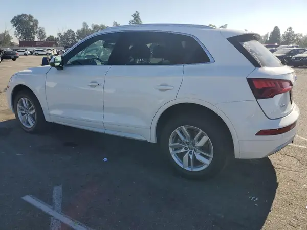 WA1ANAFY3L2047213 2020 AUDI Q5 - Image 2