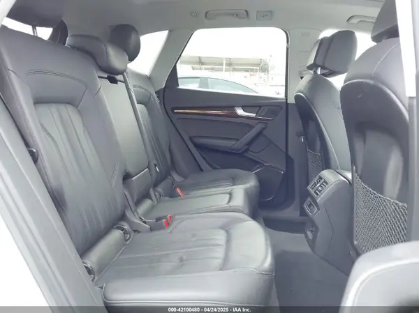 WA1ANAFY3L2064383 2020 AUDI Q5 - Image 8