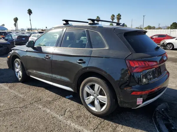 WA1ANAFY4J2001709 2018 AUDI Q5 - Image 2