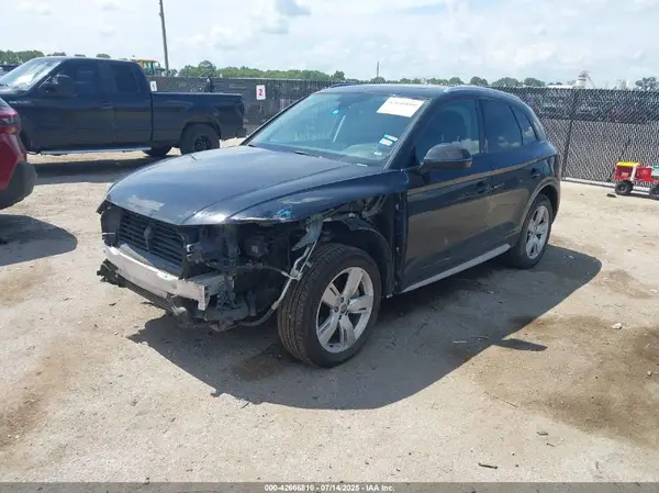 WA1ANAFY4J2021054 2018 AUDI Q5 - Image 2