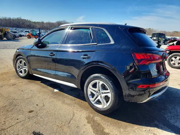 WA1ANAFY4J2075809 2018 AUDI Q5 - Image 2