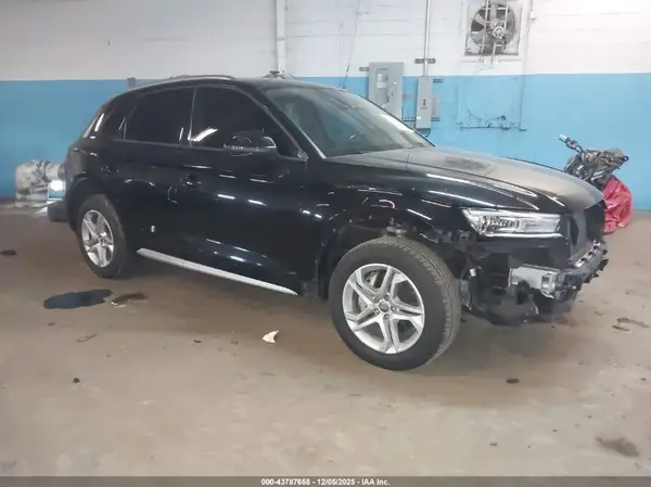 WA1ANAFY4J2108047 2018 AUDI Q5 - Image 1
