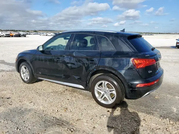 WA1ANAFY4J2115113 2018 AUDI Q5 - Image 2