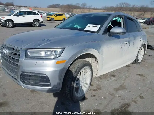 WA1ANAFY4J2118996 2018 AUDI Q5 - Image 2
