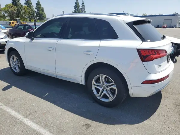 WA1ANAFY4J2128492 2018 AUDI Q5 - Image 2