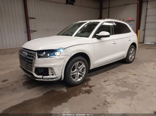 WA1ANAFY4J2153392 2018 AUDI Q5 - Image 2