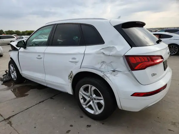 WA1ANAFY4J2177286 2018 AUDI Q5 - Image 2