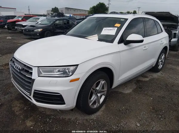 WA1ANAFY4J2180866 2018 AUDI Q5 - Image 2