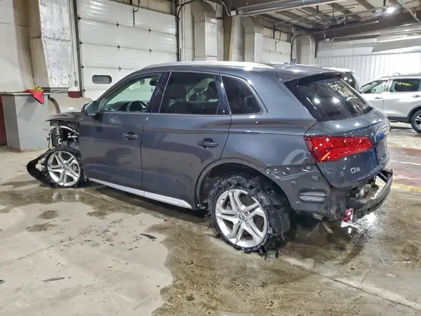 WA1ANAFY4J2186389 2018 AUDI Q5 - Image 2