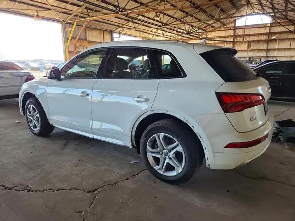 WA1ANAFY4J2220640 2018 AUDI Q5 - Image 2