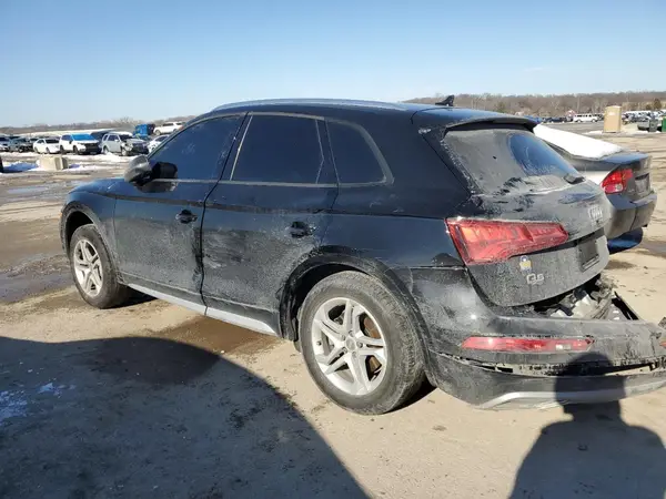WA1ANAFY4J2221562 2018 AUDI Q5 - Image 2